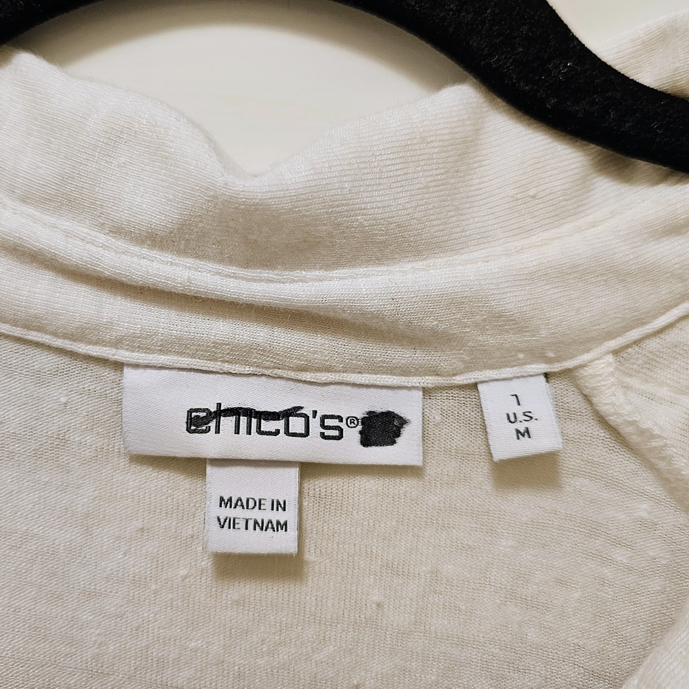 NWT Chico’s Size 1 M Alabaster Linen Button Down Shirt Crochet Trim - Picture 7 of 8